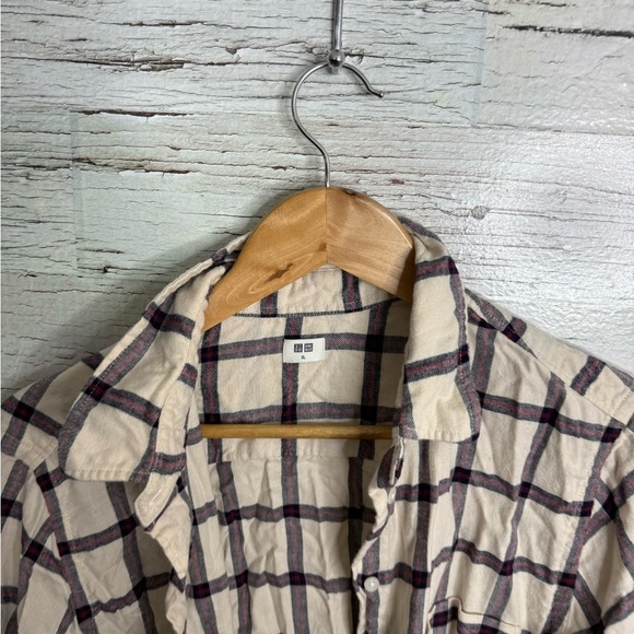 Uniqlo Cream and Purple Plaid Button Down Shirt size xl - Picture 5 of 8
